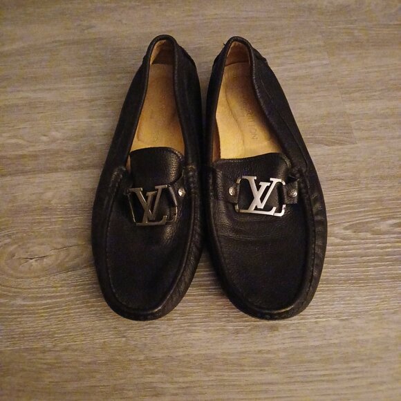Shoes - Picture 1 of 7